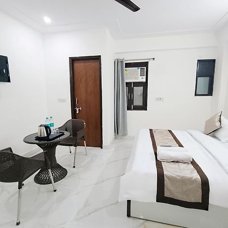 Hotel Krishna Tower Delhi Kültér fotó