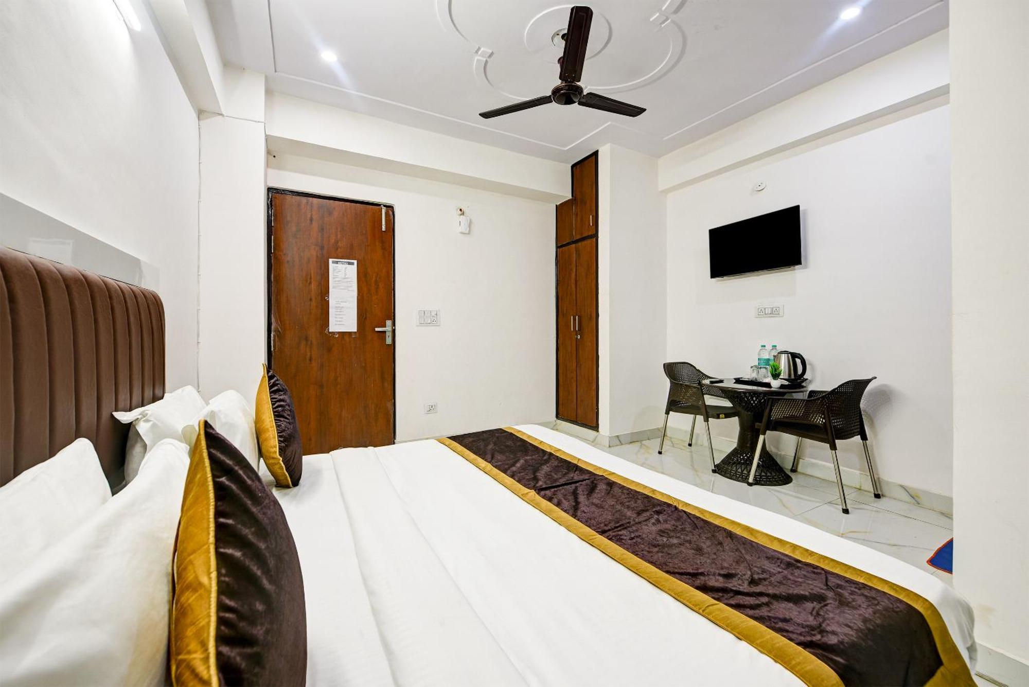 Hotel Krishna Tower Delhi Kültér fotó