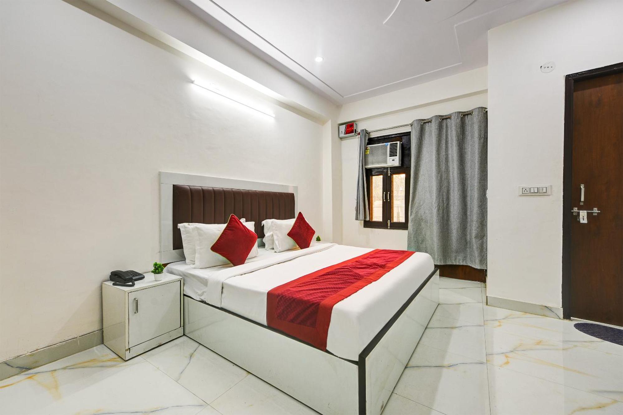 Hotel Krishna Tower Delhi Kültér fotó