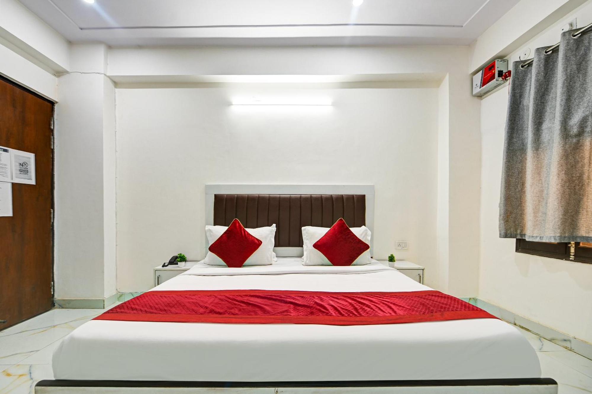 Hotel Krishna Tower Delhi Kültér fotó