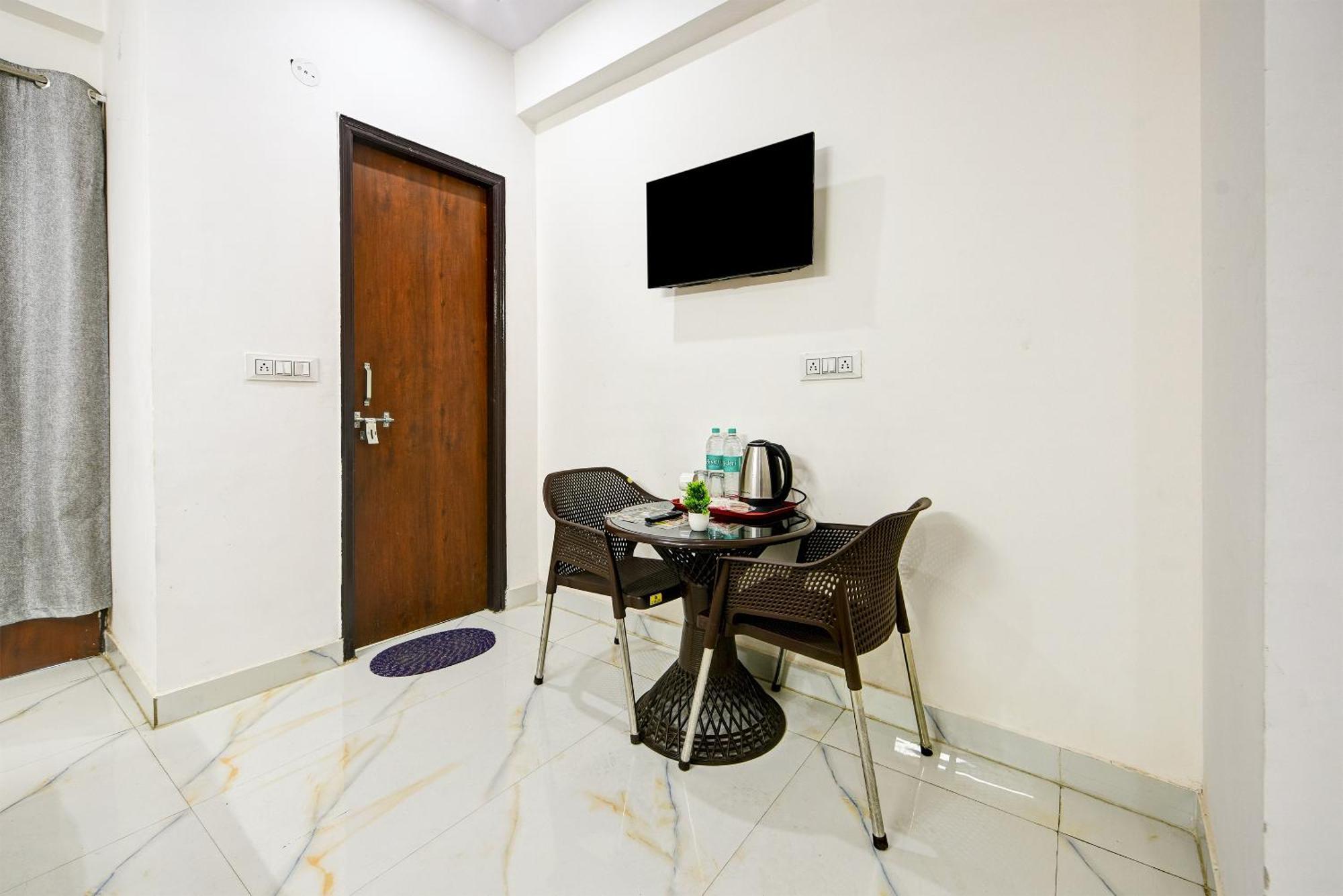Hotel Krishna Tower Delhi Kültér fotó