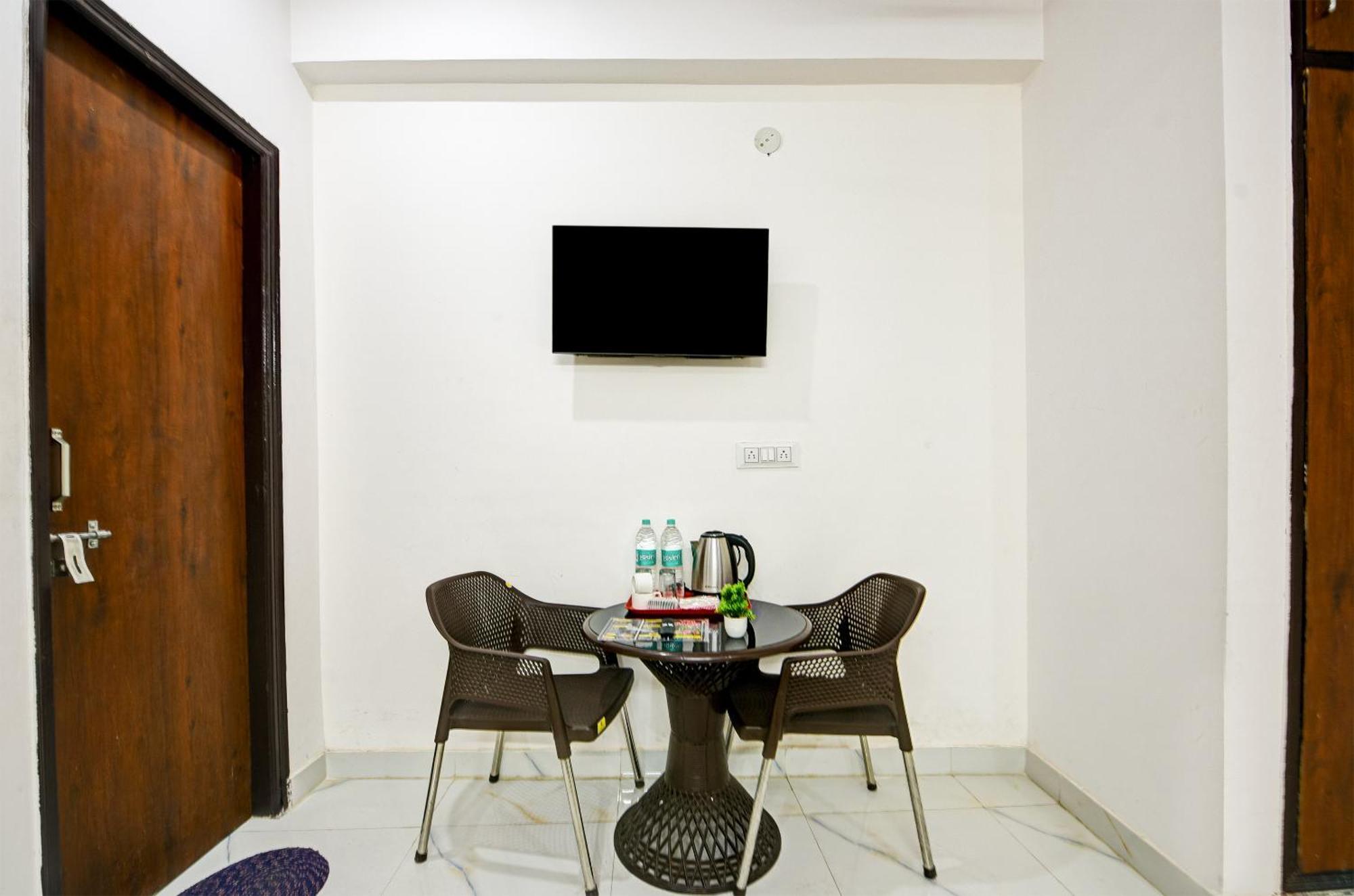 Hotel Krishna Tower Delhi Kültér fotó