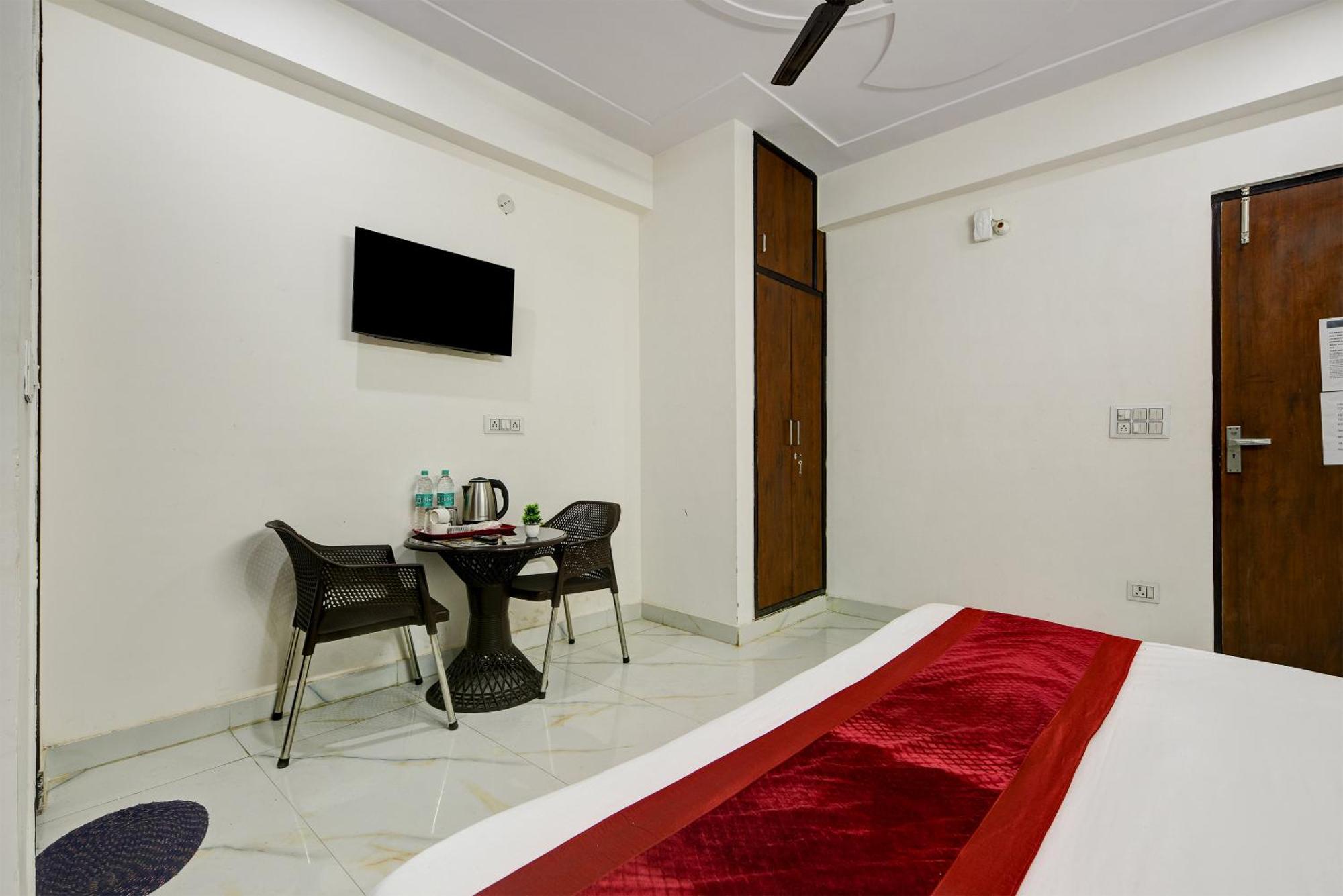 Hotel Krishna Tower Delhi Kültér fotó