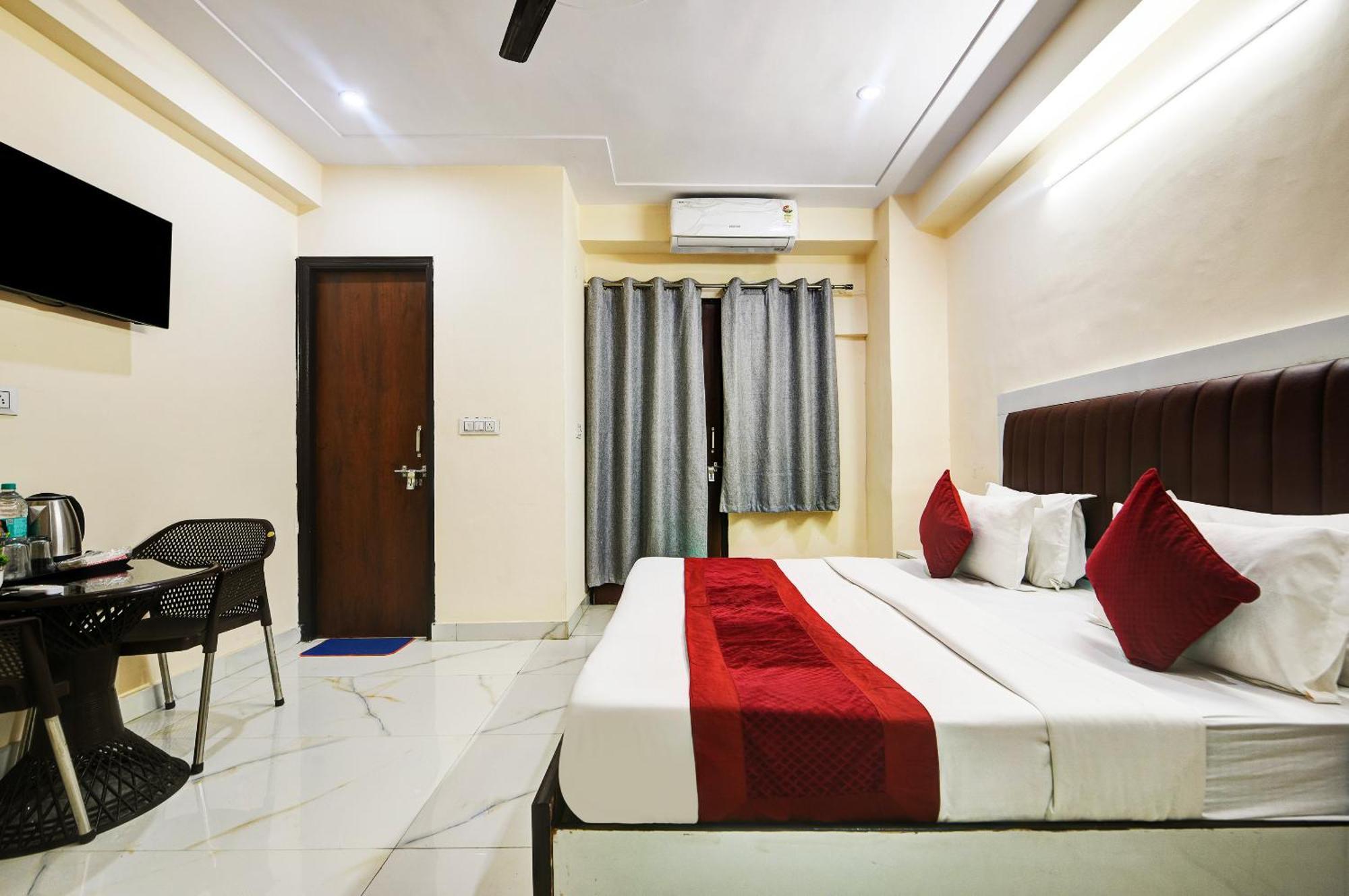 Hotel Krishna Tower Delhi Kültér fotó