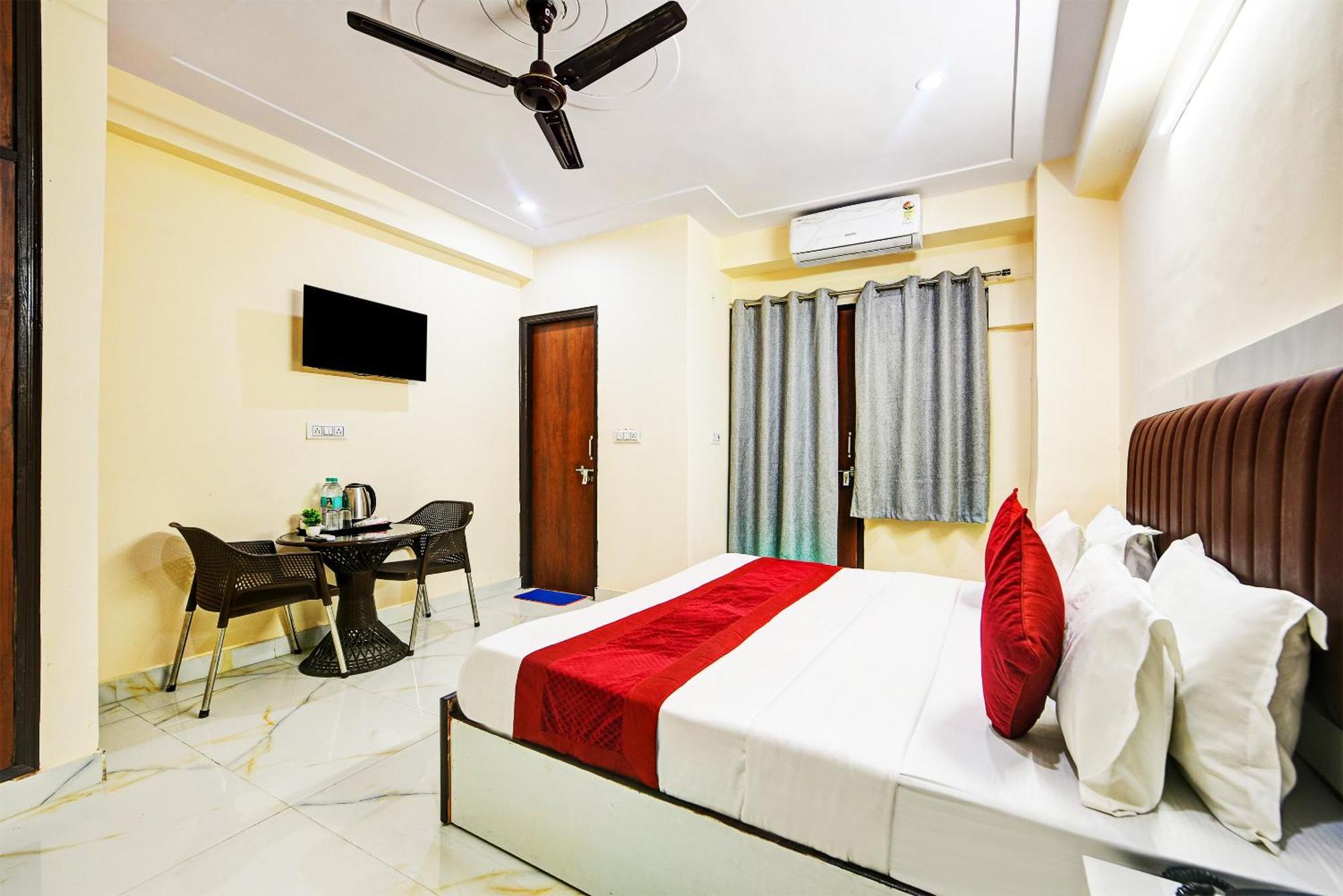 Hotel Krishna Tower Delhi Kültér fotó
