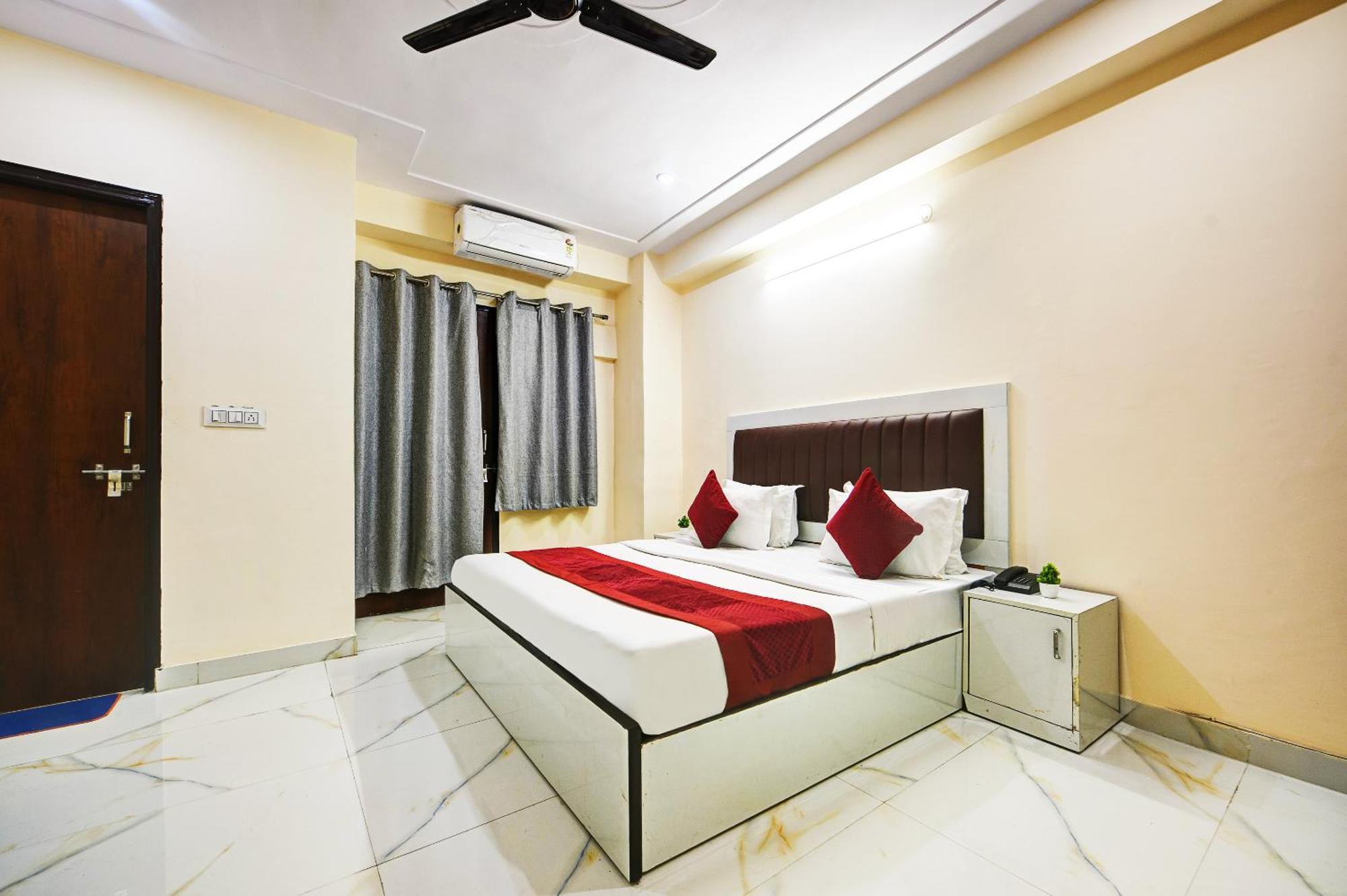 Hotel Krishna Tower Delhi Kültér fotó